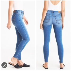 American Eagle Next Level Stretch Jeans Sz 4